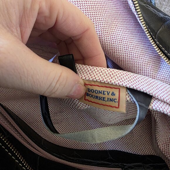 Dooney & Bourke Croc Embossed Leather Travel Duffel 22” Black Overnight Bag - Picture 6 of 16